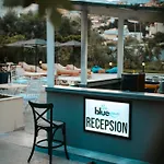 Hotel The Blue Wave