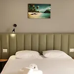 Hotel The Blue Wave 4*