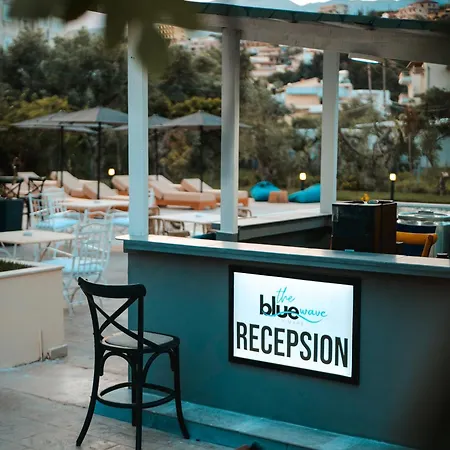 Otel The Blue Wave