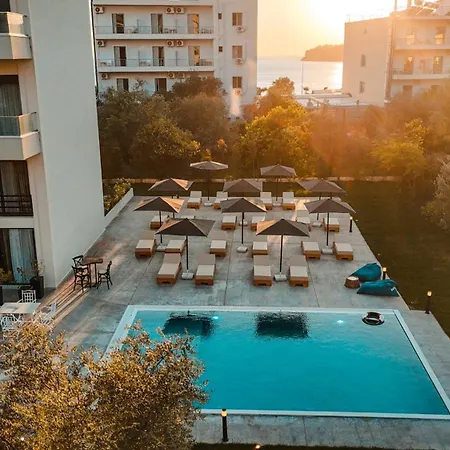 Otel The Blue Wave
