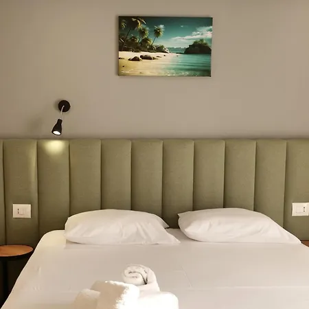 Otel The Blue Wave 4*