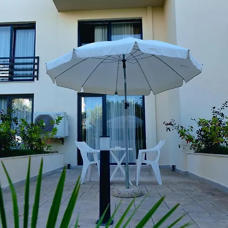 Hotell The Blue Wave 4*