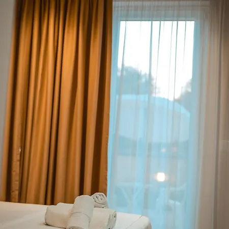 The Blue Wave 4* Himare