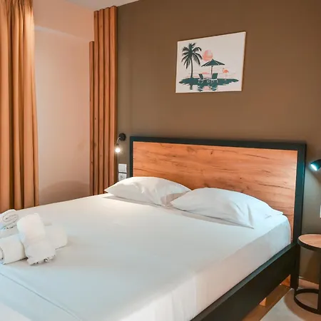 Hotel The Blue Wave Himare