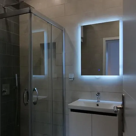 The Blue Wave 4* Himarë