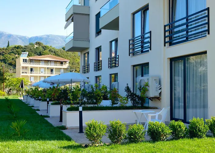 The Blue Wave 4* Himare