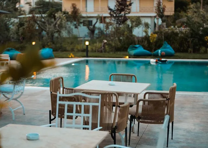 The Blue Wave Hotel 4*