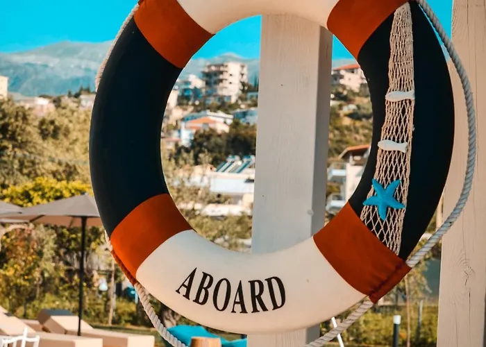 The Blue Wave Hotel 4*