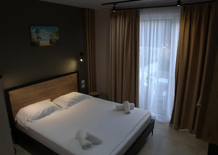 The Blue Wave 4* Himarë