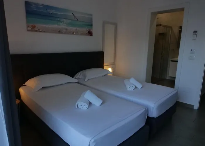 The Blue Wave 4* Himare